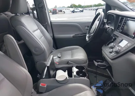 2020 Toyota Sienna Xle z USA, uszkodzony, nr VIN 5TDDZ3DC5LS252034